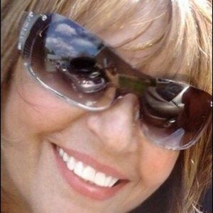 Meet your Posher, Anselma